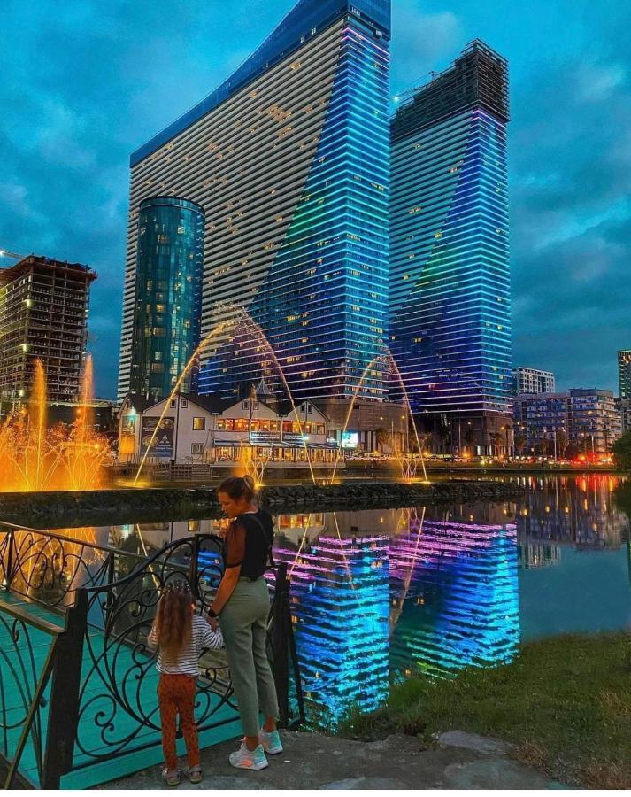 Black Sea Luxury Towers Hotel Batumi Exterior photo