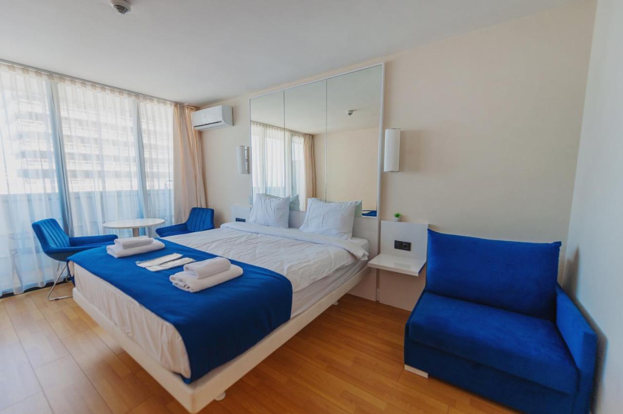 Black Sea Luxury Towers Hotel Batumi Exterior photo
