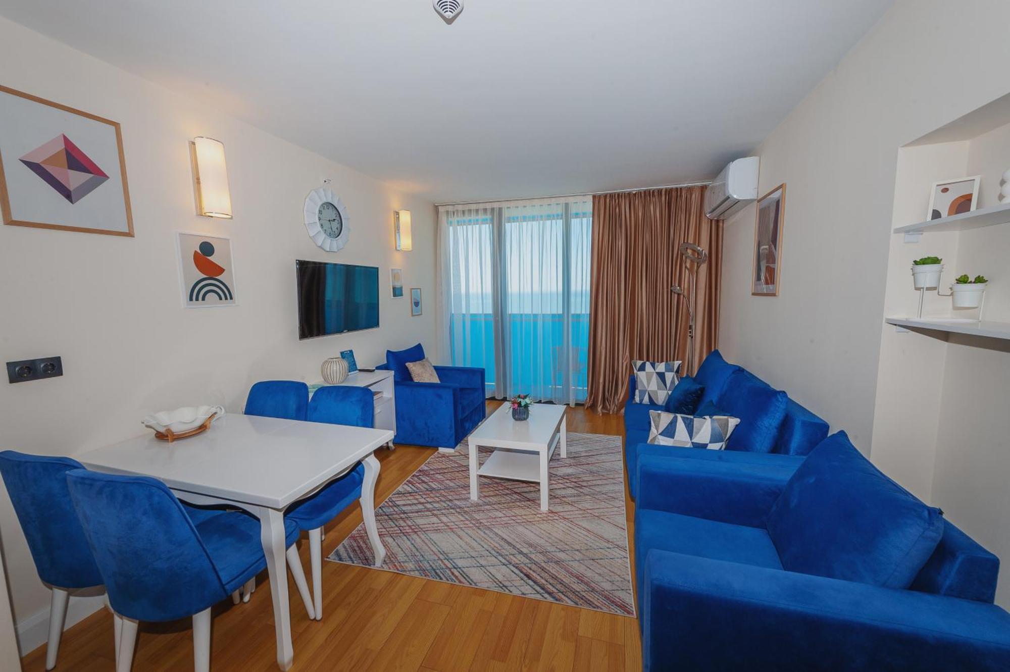 Black Sea Luxury Towers Hotel Batumi Exterior photo